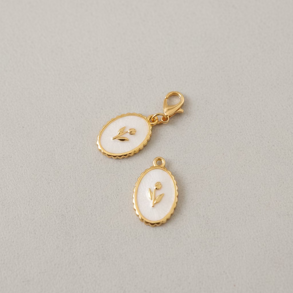 Flower pendant